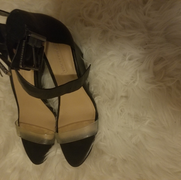 Shoes - Picture 2 of 3